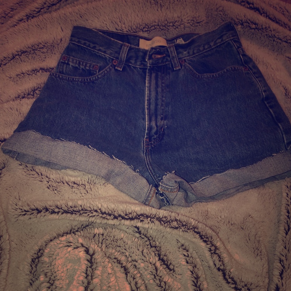 Vintage high wasted shorts!